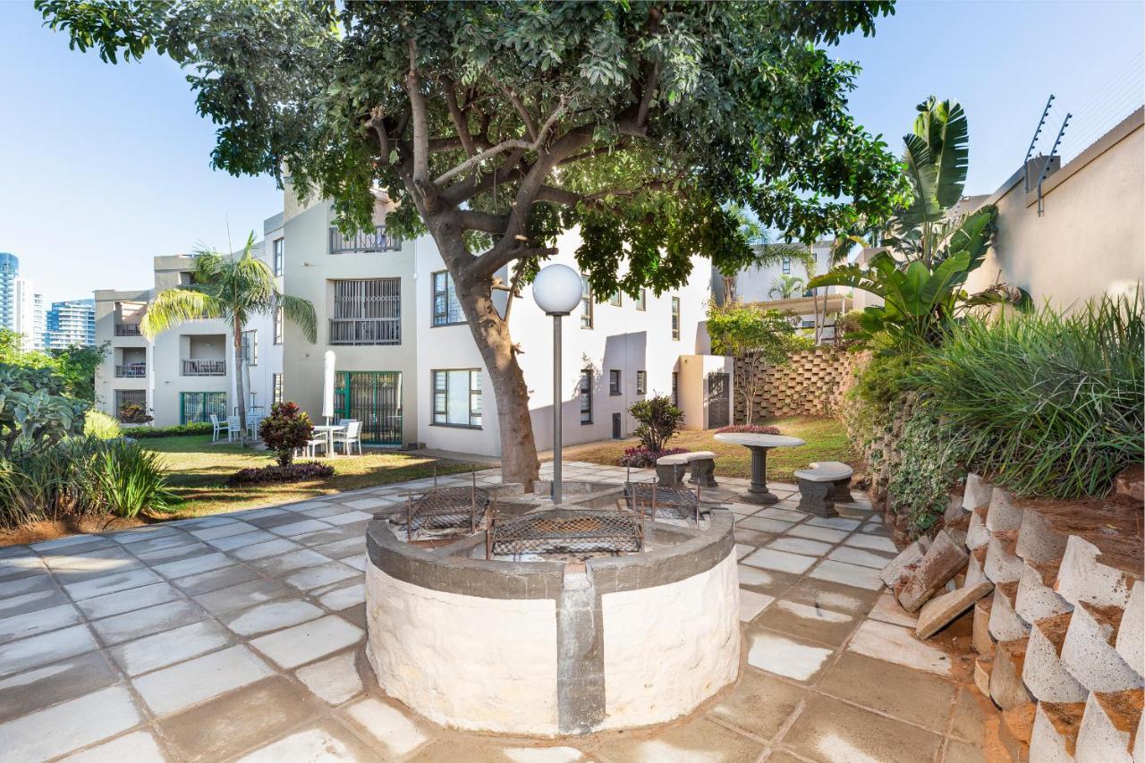 14 The Shades - By Stay In Umhlanga Durban Bagian luar foto