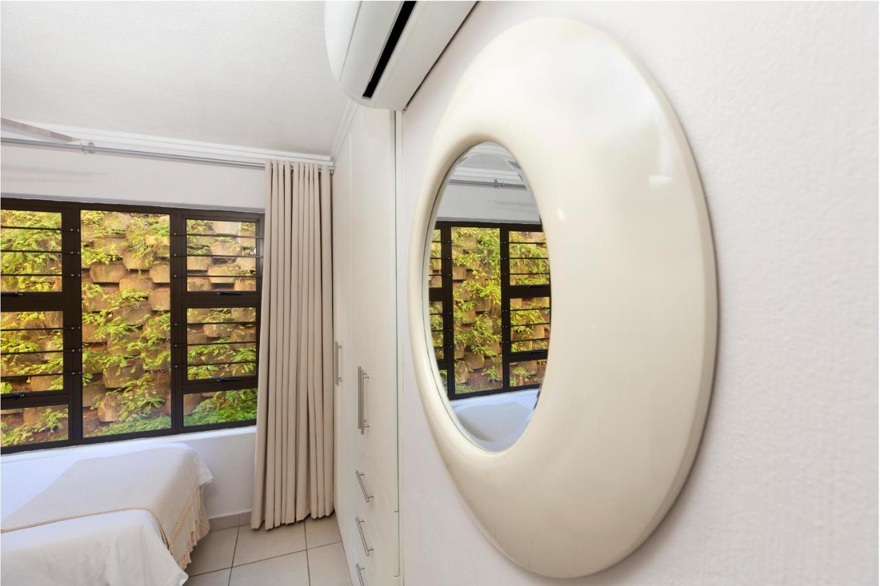 14 The Shades - By Stay In Umhlanga Durban Bagian luar foto