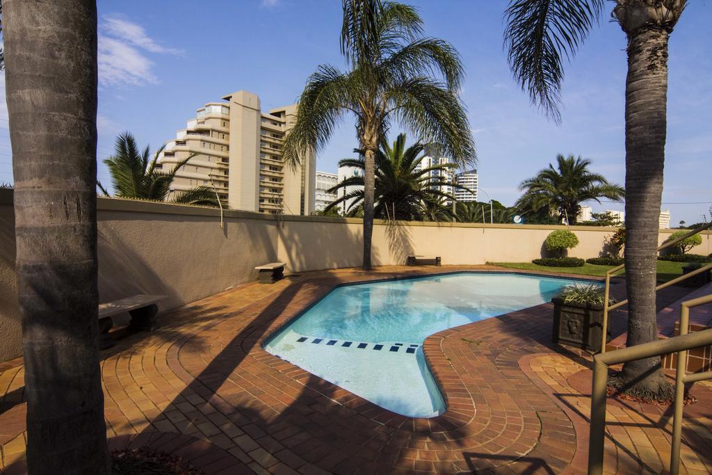 14 The Shades - By Stay In Umhlanga Durban Ruang foto