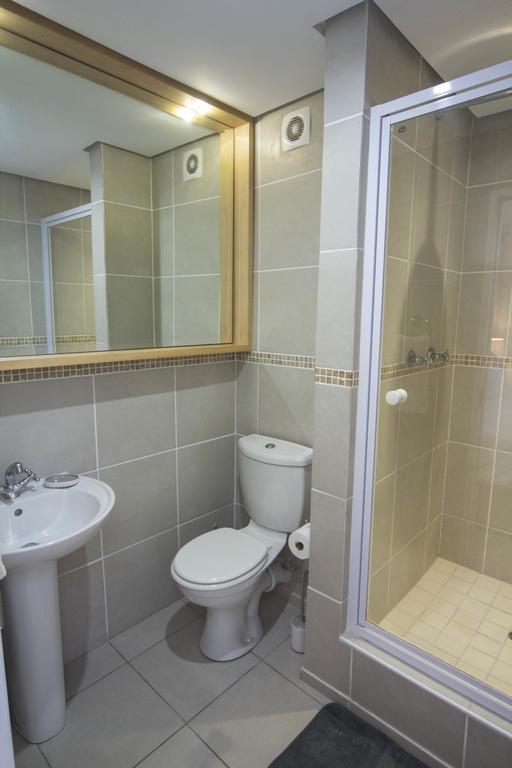 14 The Shades - By Stay In Umhlanga Durban Ruang foto